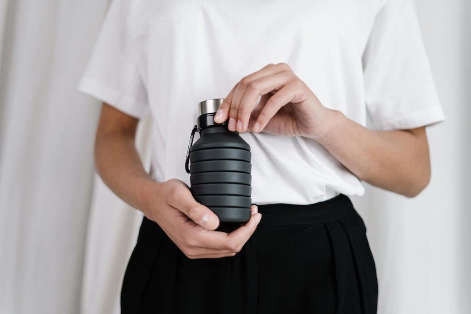 A durable and insulated travel water bottle with a leak-proof seal and easy-to-use cap.